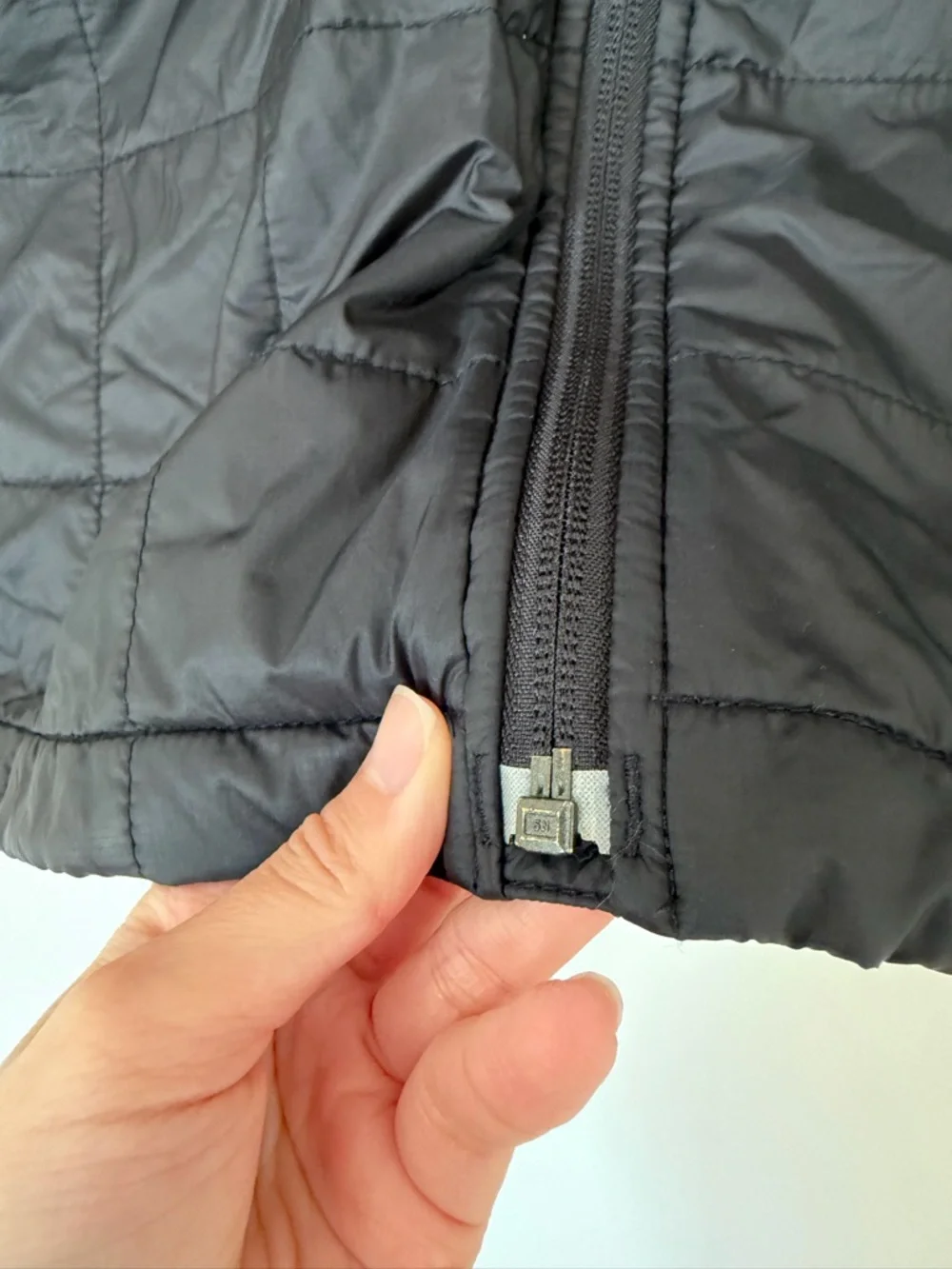 LL Bean Men’s Primaloft Packaway Vest Size Large L Black Quilted Lightweight